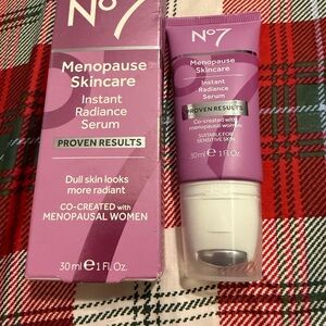 No7 Menopause Skincare Instant Radiance Serum - Purple